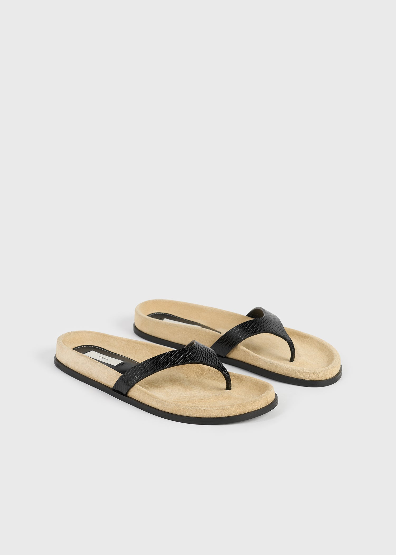 Contoured lizard-embossed flip flops beige/black